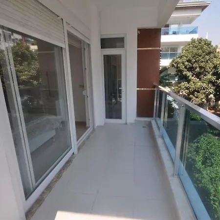 Sun Homes: A Travellers Paradise