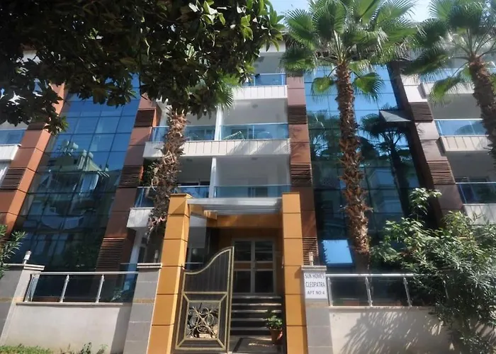 Sun Homes: A Travellers Paradise דירה אלאניה