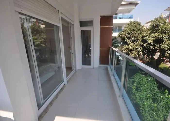 Sun Homes: A Travellers Paradise