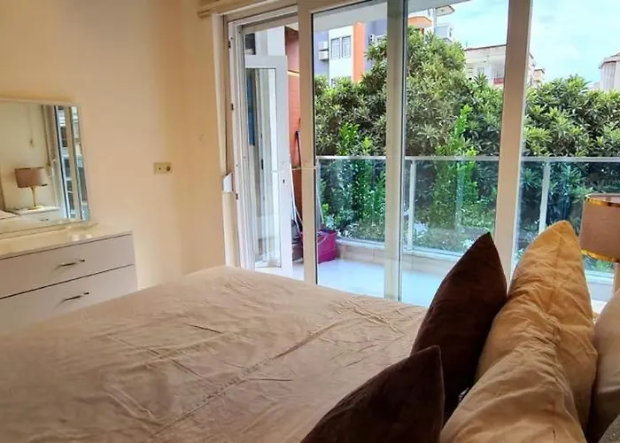 Апартаменти Sun Homes: A Travellers Paradise *