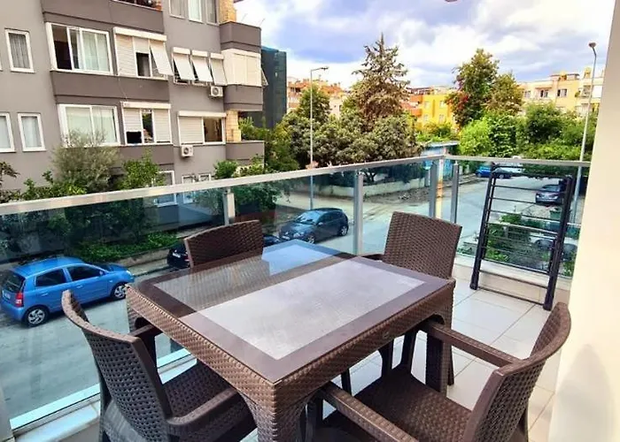 Апартаменти Sun Homes: A Travellers Paradise *